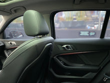 Cargar imagen en el visor de la galería, BMW 118I Modelo 2023

