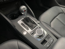 Cargar imagen en el visor de la galería, Audi A3 Sportback Modelo 2020
