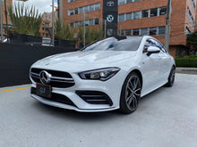 Cargar imagen en el visor de la galería, Mercedes-Benz AMG CLA 35 4MATIC Modelo 2023
