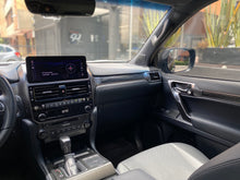 Cargar imagen en el visor de la galería, Lexus GX 460 Modelo 2022
