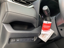 Cargar imagen en el visor de la galería, Toyota RAV 4 XLE Híbrida Modelo 2021
