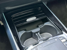 Cargar imagen en el visor de la galería, Mercedes-Benz AMG GLA 35 4MATIC Modelo 2022
