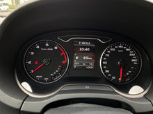Cargar imagen en el visor de la galería, Audi A3 Sportback Modelo 2020
