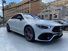 Cargar imagen en el visor de la galería, Mercedes-Benz AMG CLA 45S 4matic Modelo 2023
