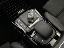 Cargar imagen en el visor de la galería, Mercedes-Benz AMG A35 4MATIC Modelo 2022
