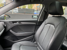 Cargar imagen en el visor de la galería, Audi A3 Sportback Modelo 2020
