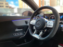 Cargar imagen en el visor de la galería, Mercedes-Benz AMG CLA 45S 4matic Modelo 2023
