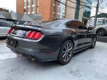 Cargar imagen en el visor de la galería, Ford Mustang GT Modelo 2017
