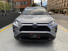 Cargar imagen en el visor de la galería, Toyota RAV 4 XLE Híbrida Modelo 2021
