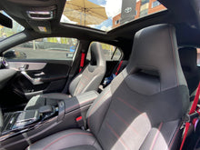 Cargar imagen en el visor de la galería, Mercedes-Benz AMG A35 4MATIC Modelo 2022
