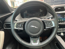 Cargar imagen en el visor de la galería, Jaguar F Pace R Sport Modelo 2018
