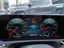 Cargar imagen en el visor de la galería, Mercedes-Benz AMG CLA 45S 4matic Modelo 2022
