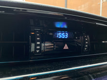 Cargar imagen en el visor de la galería, Toyota Fortuner SR Modelo 2022
