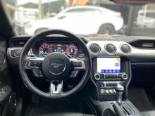 Cargar imagen en el visor de la galería, Ford Mustang GT Modelo 2022
