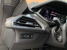Cargar imagen en el visor de la galería, Audi RS E-Tron GT Modelo 2022
