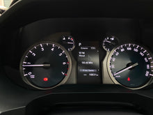 Cargar imagen en el visor de la galería, Toyota Land Cruiser Prado VX Modelo 2022
