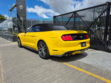 Cargar imagen en el visor de la galería, Ford Mustang Modelo 2017
