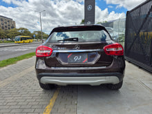 Cargar imagen en el visor de la galería, Mercedes-Benz Gla 200 Modelo 2017

