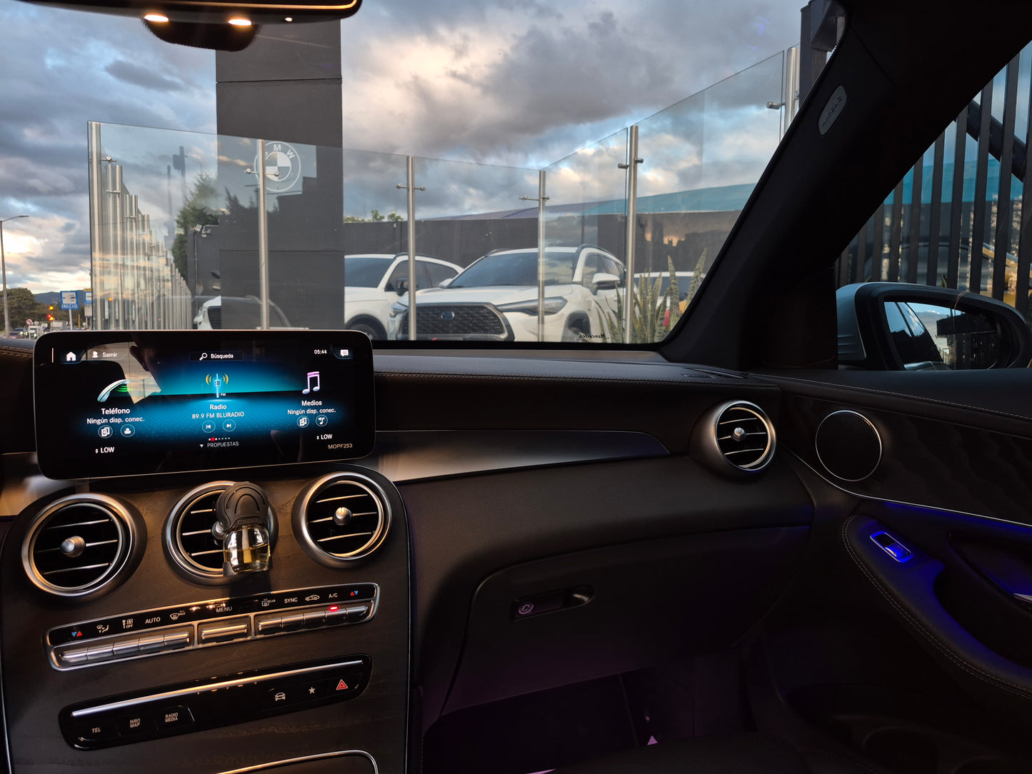 Mercedes-Benz GLC 300 4MATIC Modelo 2020