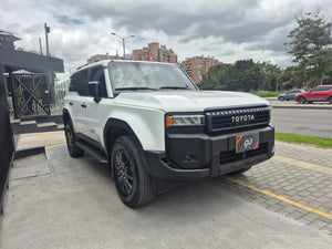 Toyota Land Cruiser TX Modelo 2025