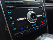 Cargar imagen en el visor de la galería, Ford Explorer Limited Blindado Modelo 2019
