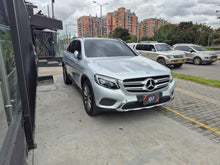 Cargar imagen en el visor de la galería, Mercedes-Benz GLC 250 4MATIC Modelo 2017
