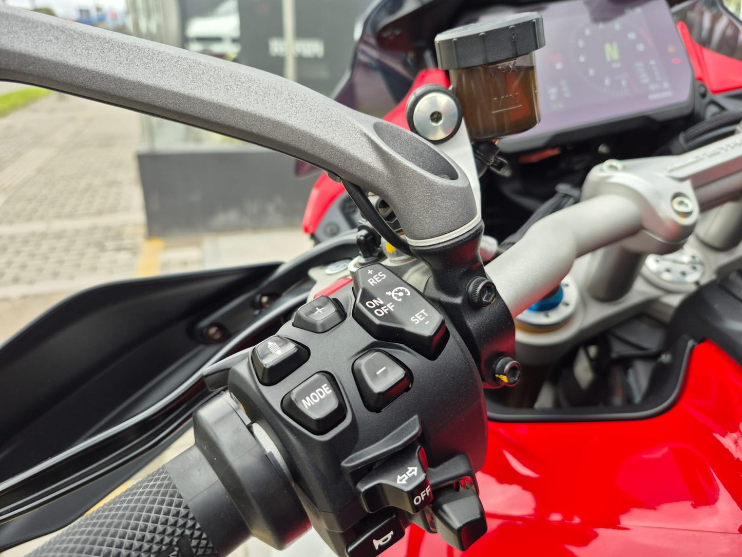 Ducati Multistrada V4 Pikes peak Modelo 2022