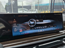 Cargar imagen en el visor de la galería, BMW X6 XDRIVE40I Modelo 2024
