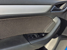 Cargar imagen en el visor de la galería, Audi Q3 Modelo 2018
