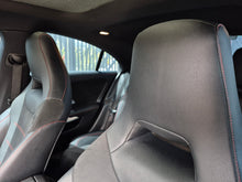 Cargar imagen en el visor de la galería, Mercedes-Benz CLA 180 Modelo 2022
