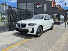 Cargar imagen en el visor de la galería, BMW IX3 M SPORT Modelo 2022
