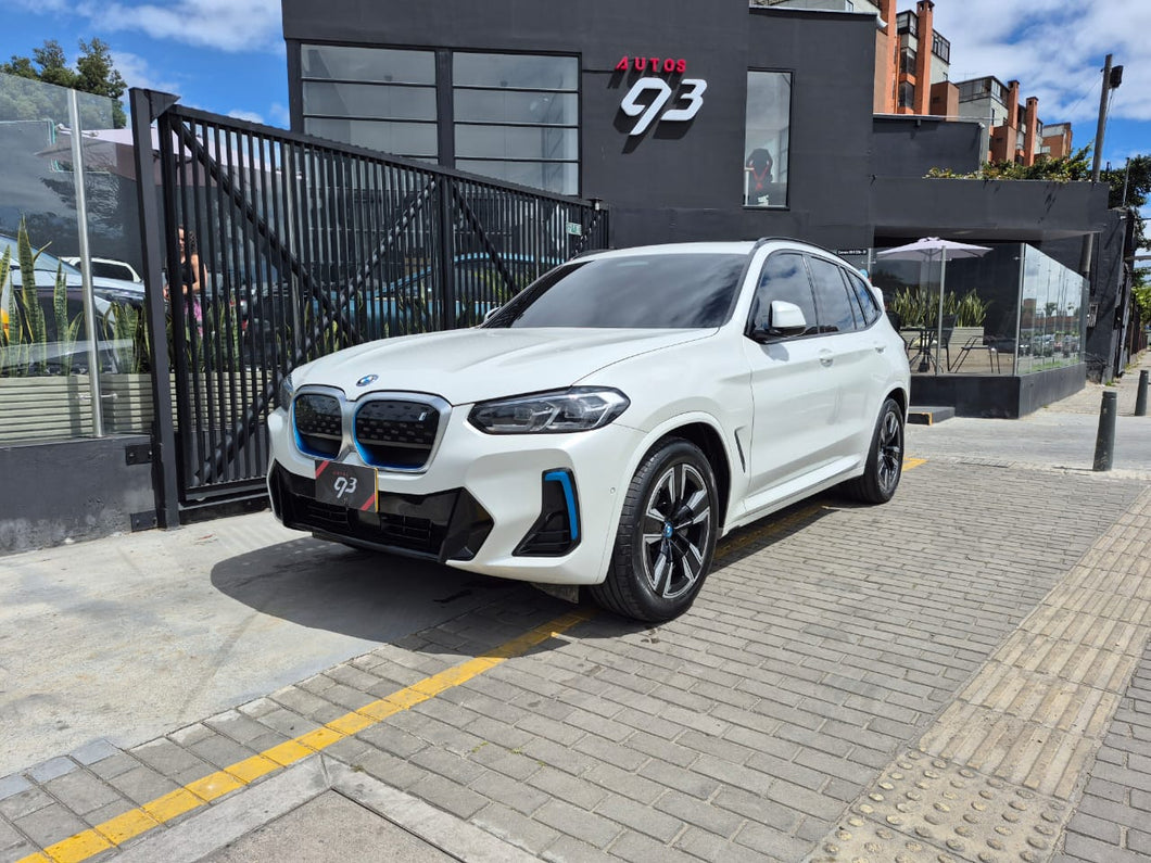 BMW IX3 M SPORT Modelo 2022