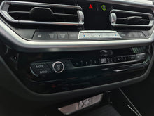 Cargar imagen en el visor de la galería, BMW IX3 M SPORT Modelo 2022
