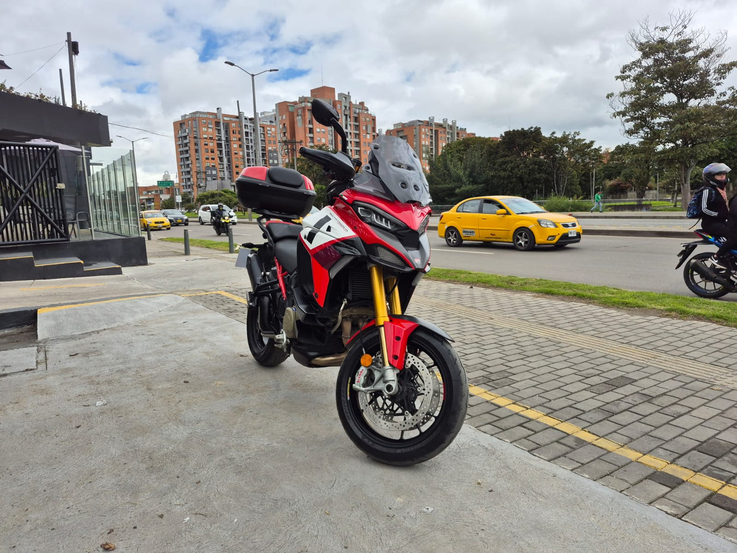 Ducati Multistrada V4 Pikes peak Modelo 2022