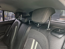 Cargar imagen en el visor de la galería, Bmw 118I Modelo 2020
