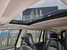Cargar imagen en el visor de la galería, Toyota Prado Txl Modelo 2020
