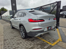 Cargar imagen en el visor de la galería, BMW X4 XDRIVE30I Modelo 2020
