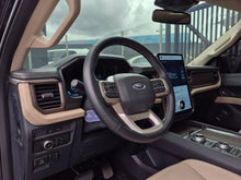 Cargar imagen en el visor de la galería, Ford Expedition Limited Modelo 2022
