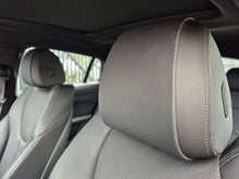 Cargar imagen en el visor de la galería, BMW X6 M50I Modelo 2022
