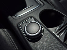 Cargar imagen en el visor de la galería, Mercedes-Benz GLA200 Modelo 2020
