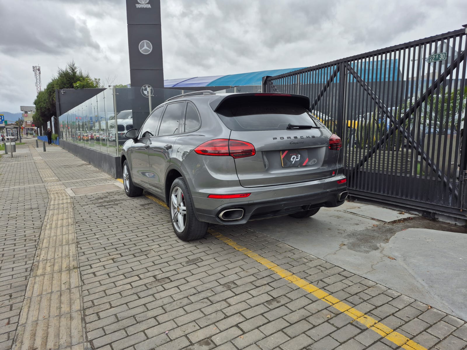 Porsche Cayenne  Modelo 2016 - Autos 93