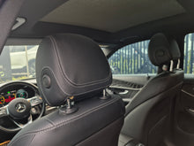 Cargar imagen en el visor de la galería, Mercedes-Benz GLC 300 E 4Matic Modelo 2022
