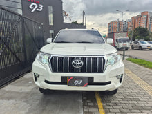 Cargar imagen en el visor de la galería, Toyota Prado Txl Modelo 2020
