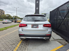 Cargar imagen en el visor de la galería, Mercedes-Benz GLC 250 4MATIC Modelo 2017
