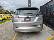 Cargar imagen en el visor de la galería, JEEP COMMANDER Modelo 2023
