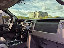 Cargar imagen en el visor de la galería, Ford F-150 Modelo 2010
