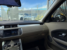 Cargar imagen en el visor de la galería, RANGE ROVER EVOQUE Modelo 2017
