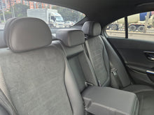Cargar imagen en el visor de la galería, Mercedes-Benz C200 Modelo 2022
