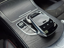Cargar imagen en el visor de la galería, Mercedes-Benz AMG C43 4MATIC Modelo 2020
