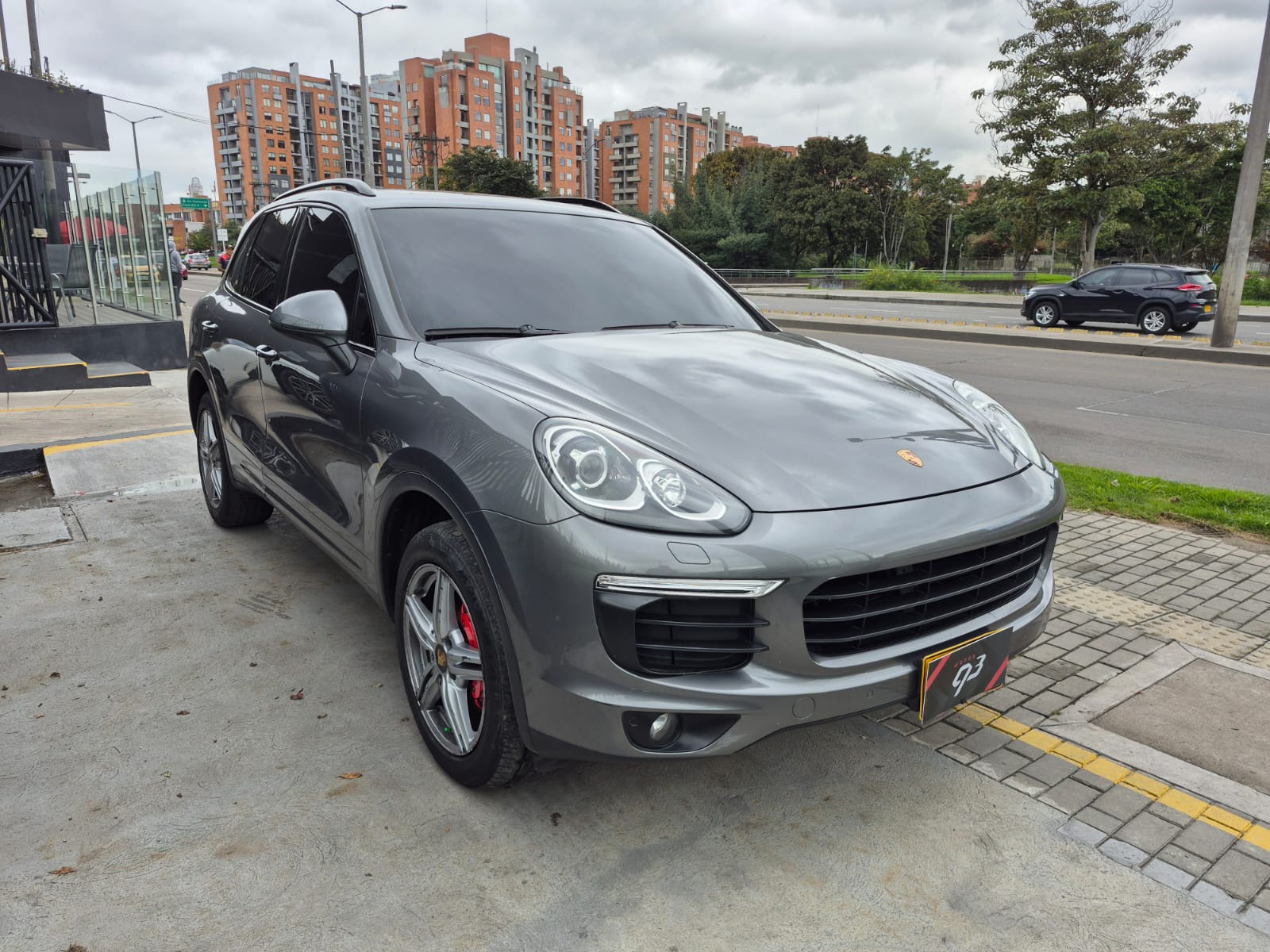 Porsche Cayenne  Modelo 2016 - Autos 93
